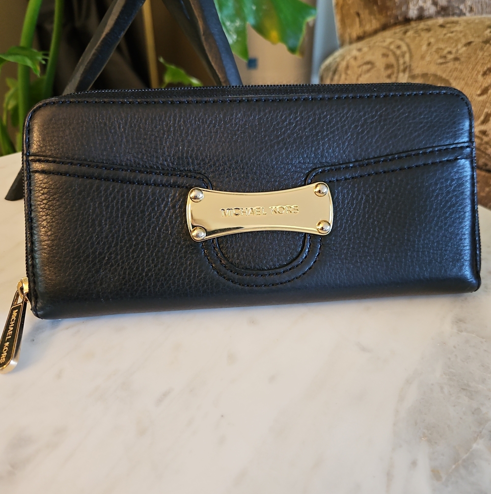 Michael Kors Black Leather Zip Wallet with Gold Plaque